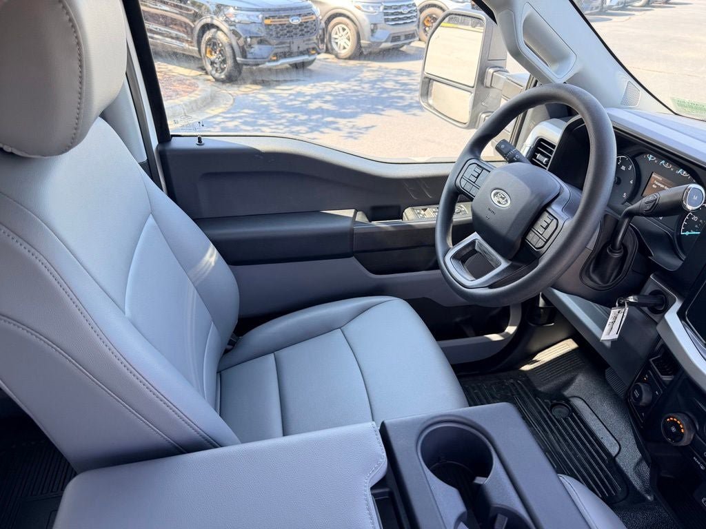New 2026 Ford F350 XL w/ 360-Degree Camera Package AWD/4WD image 13