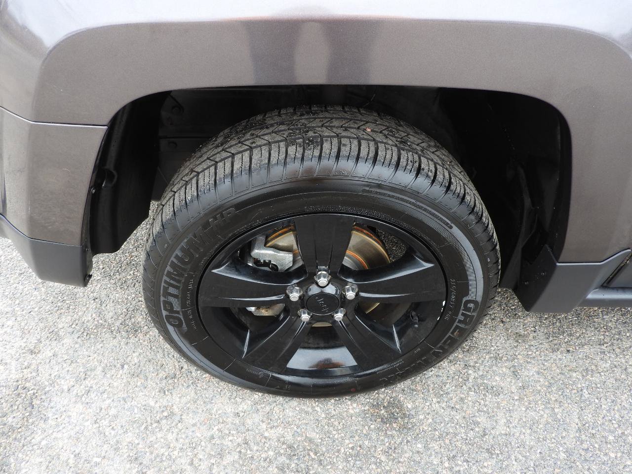 Used 2015 Jeep Patriot Sport w/ Power Value Group AWD/4WD image 13