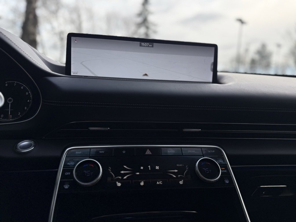 Used 2024 Genesis GV80 2.5T image 33