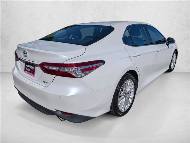 Used 2018 Toyota Camry XLE FWD image 5