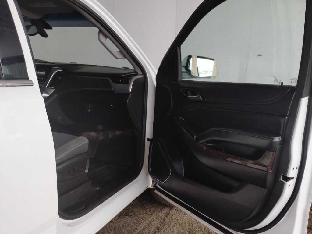 Used 2016 Chevrolet Tahoe 4WD image 8