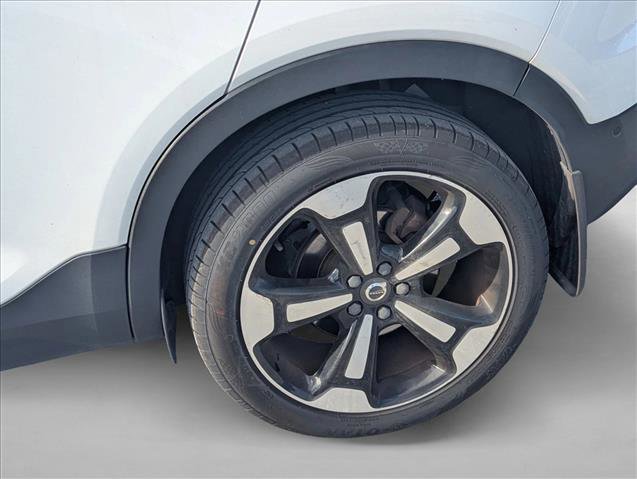 Used 2019 Volvo XC40 T5 Momentum AWD/4WD image 21