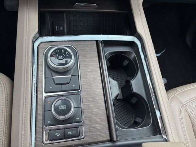 Used 2023 Ford Expedition Max Limited image 19