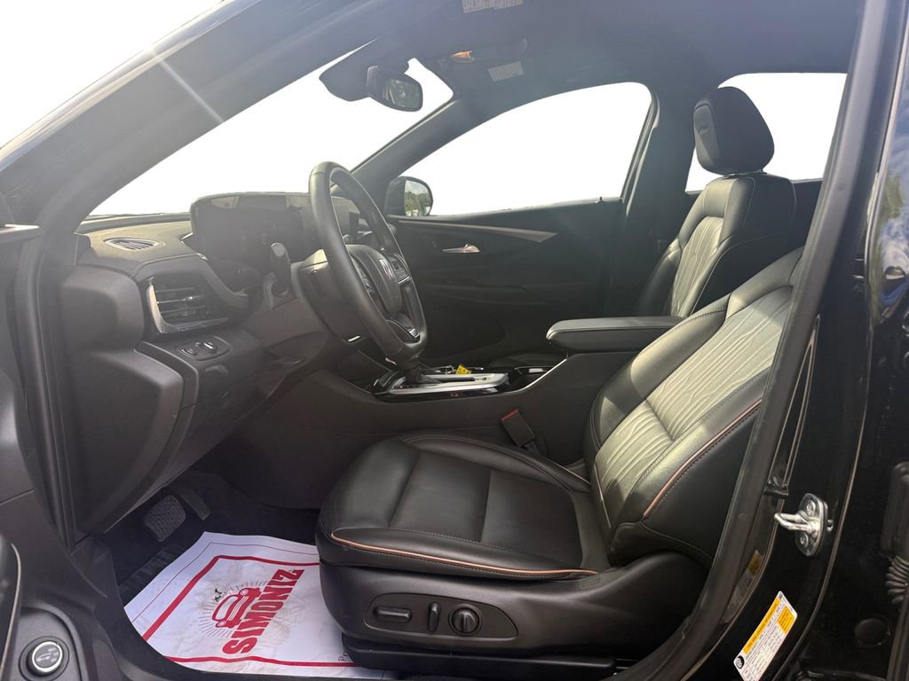 Used 2024 Buick Envista Avenir image 9