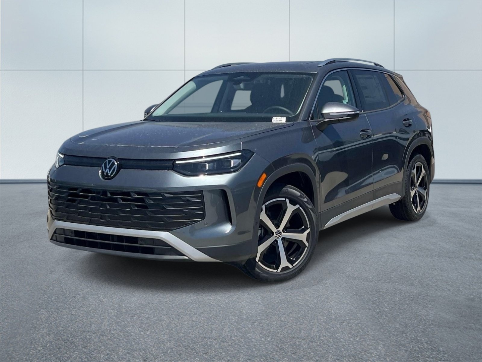 New 2026 Volkswagen Tiguan SE