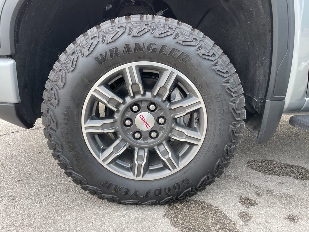 Used 2025 GMC Sierra 1500 AT4 w/ AT4 Premium Package image 60