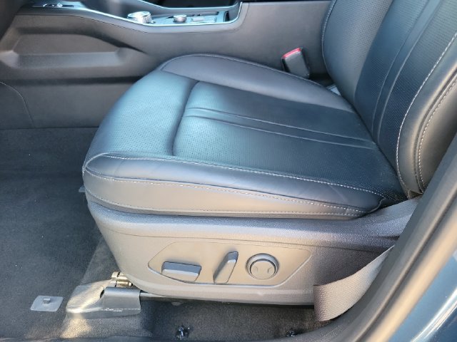Used 2025 Kia Sorento EX AWD/4WD image 13