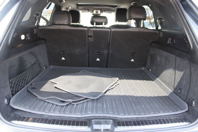 Used 2023 Mercedes-Benz GLE 450 4MATIC w/ AMG Line Exterior image 43