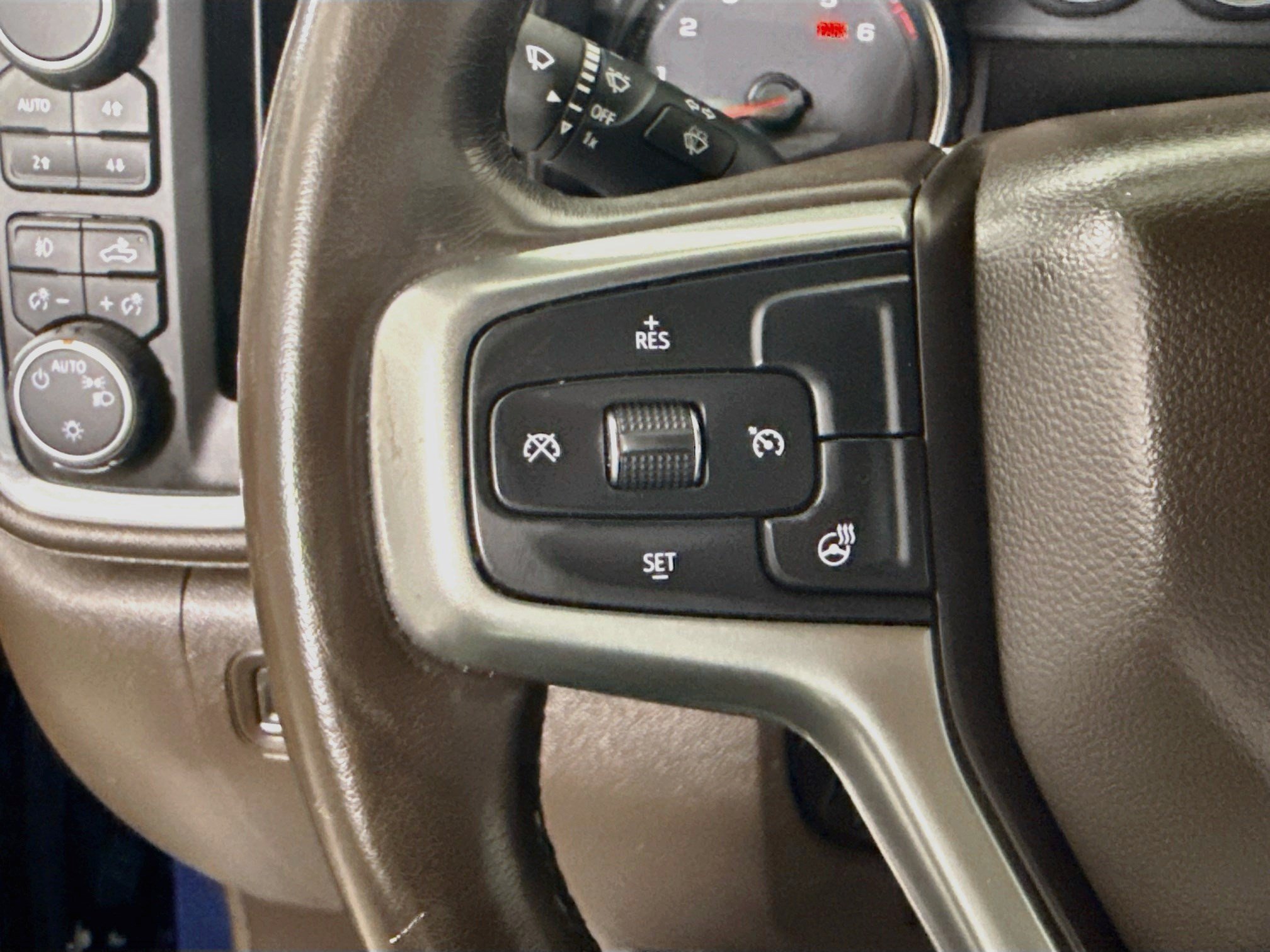 Used 2021 Chevrolet Silverado 1500 LT Trail Boss AWD/4WD image 14