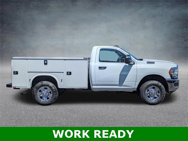 New 2024 RAM 3500 Tradesman w/ Chrome Appearance Group image 3