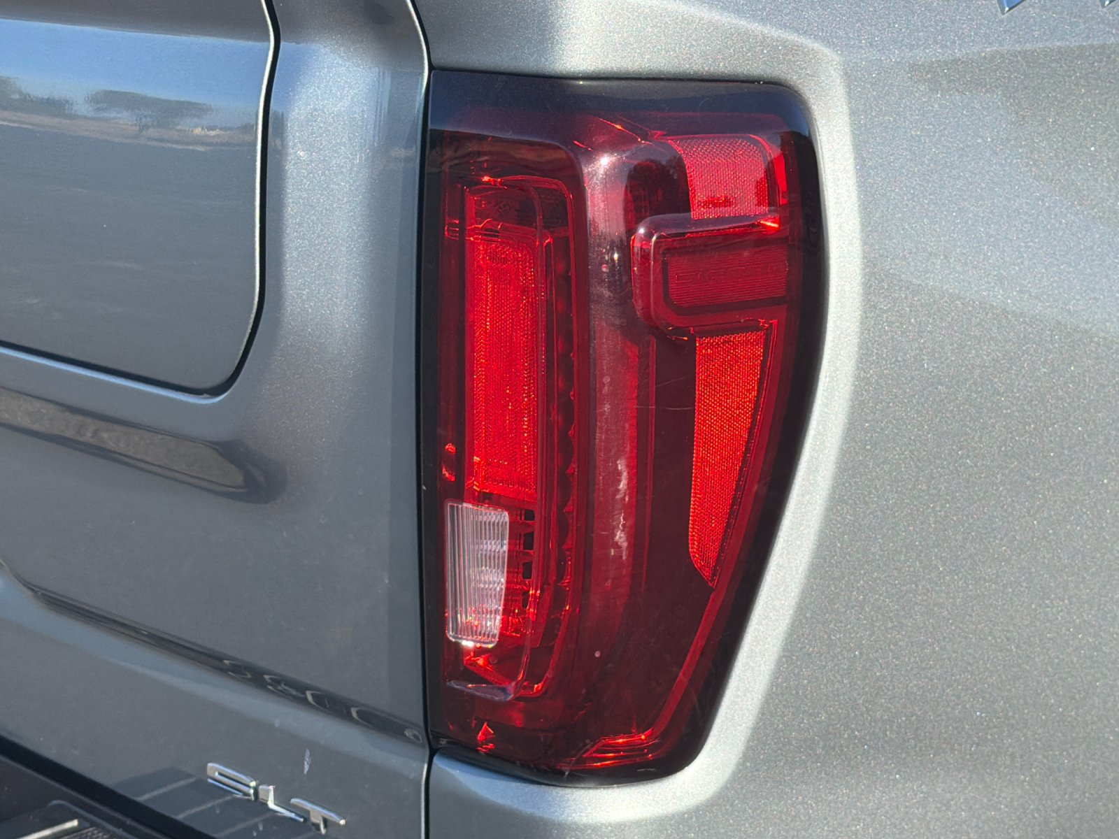 Used 2026 GMC Sierra 1500 SLT AWD/4WD image 38