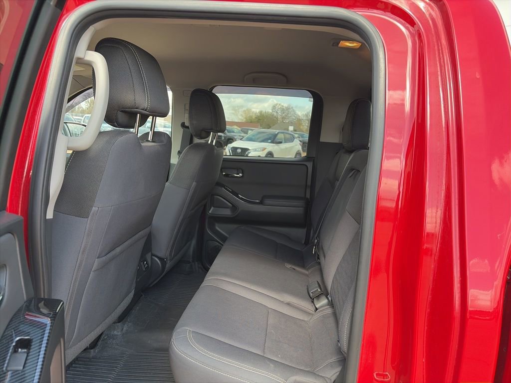 Certified 2022 Nissan Frontier SV image 8