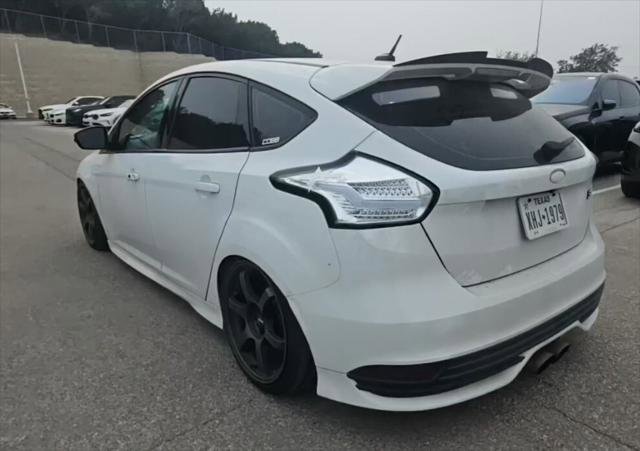 Used 2018 Ford Focus ST w/ Equipment Group 401A image 5