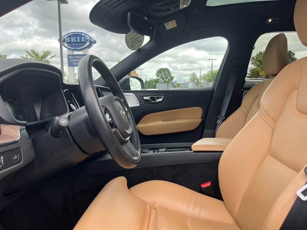 Used 2019 Volvo XC60 T5 Inscription w/ Protection Package Premier AWD/4WD image 4