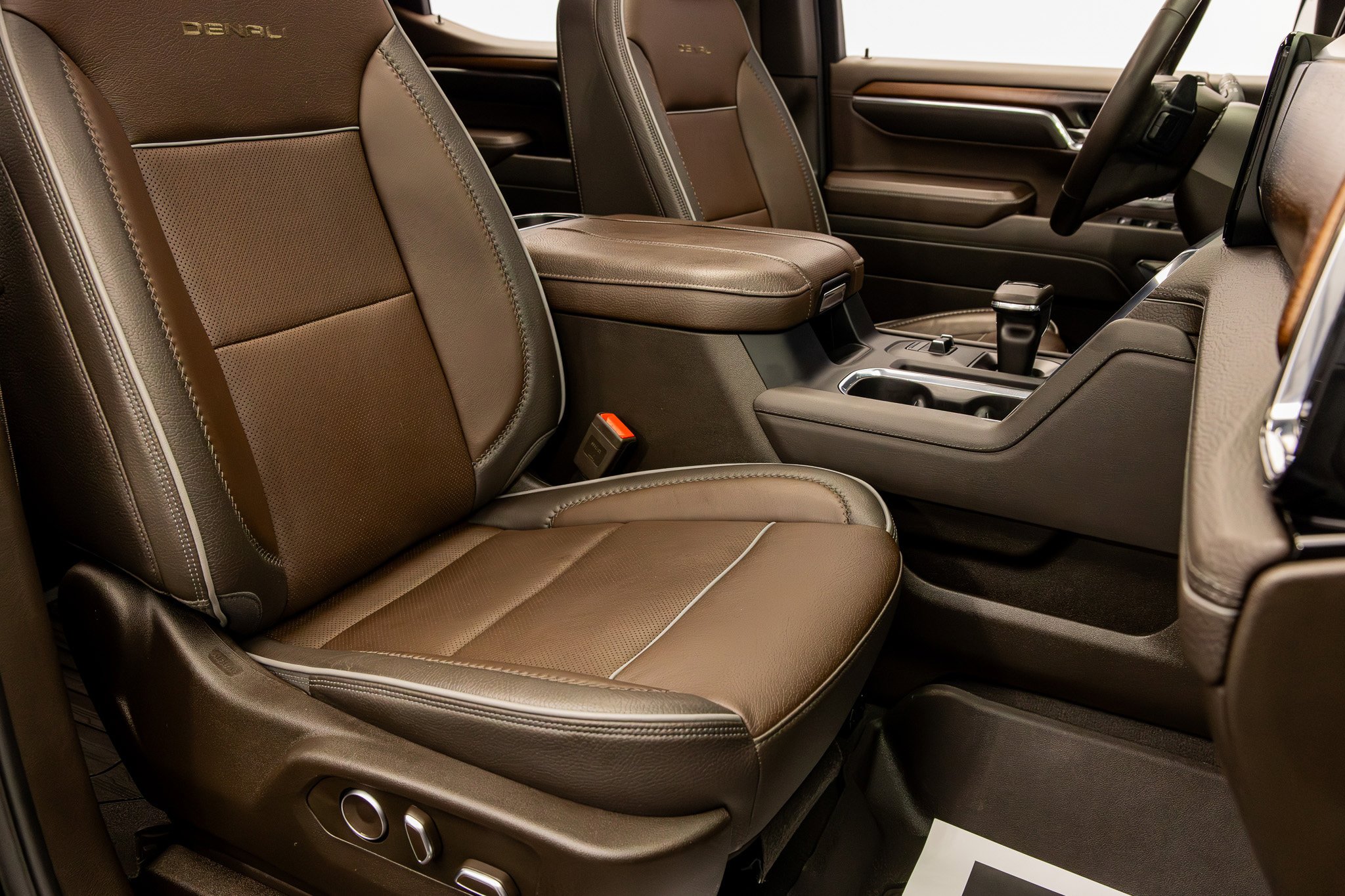 Used 2024 GMC Sierra 1500 Denali w/ Denali Reserve Package image 35