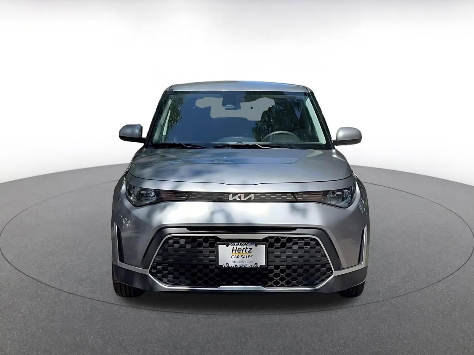 Used 2025 Kia Soul LX w/ LX Technology Package FWD image 4