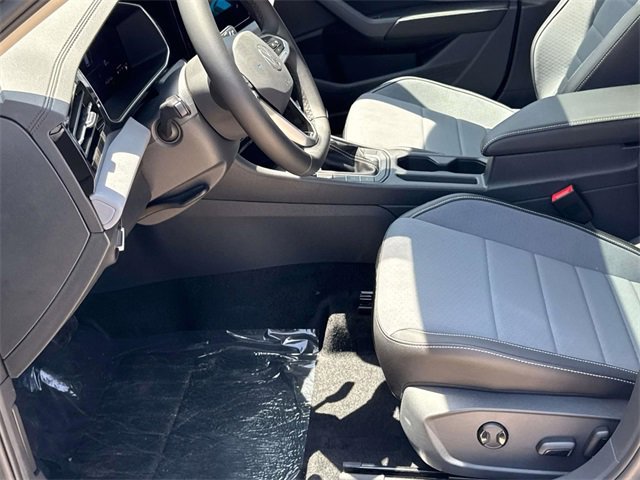 New 2025 Volkswagen Jetta SE image 24