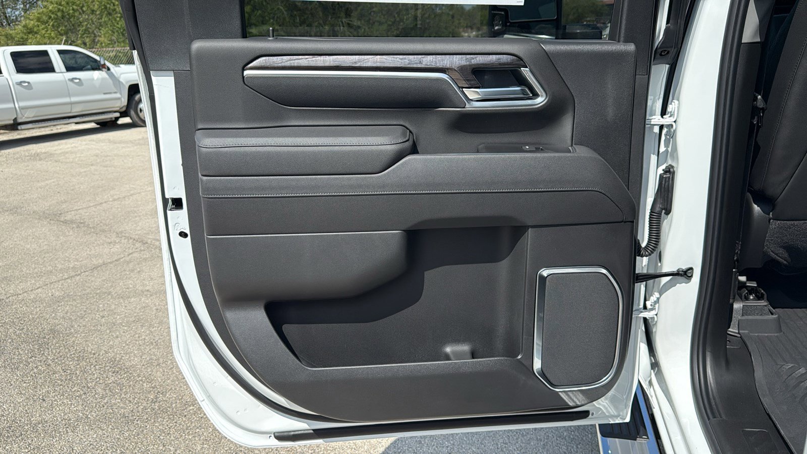 New 2026 Chevrolet Silverado 2500 LTZ w/ LTZ Convenience Package image 13