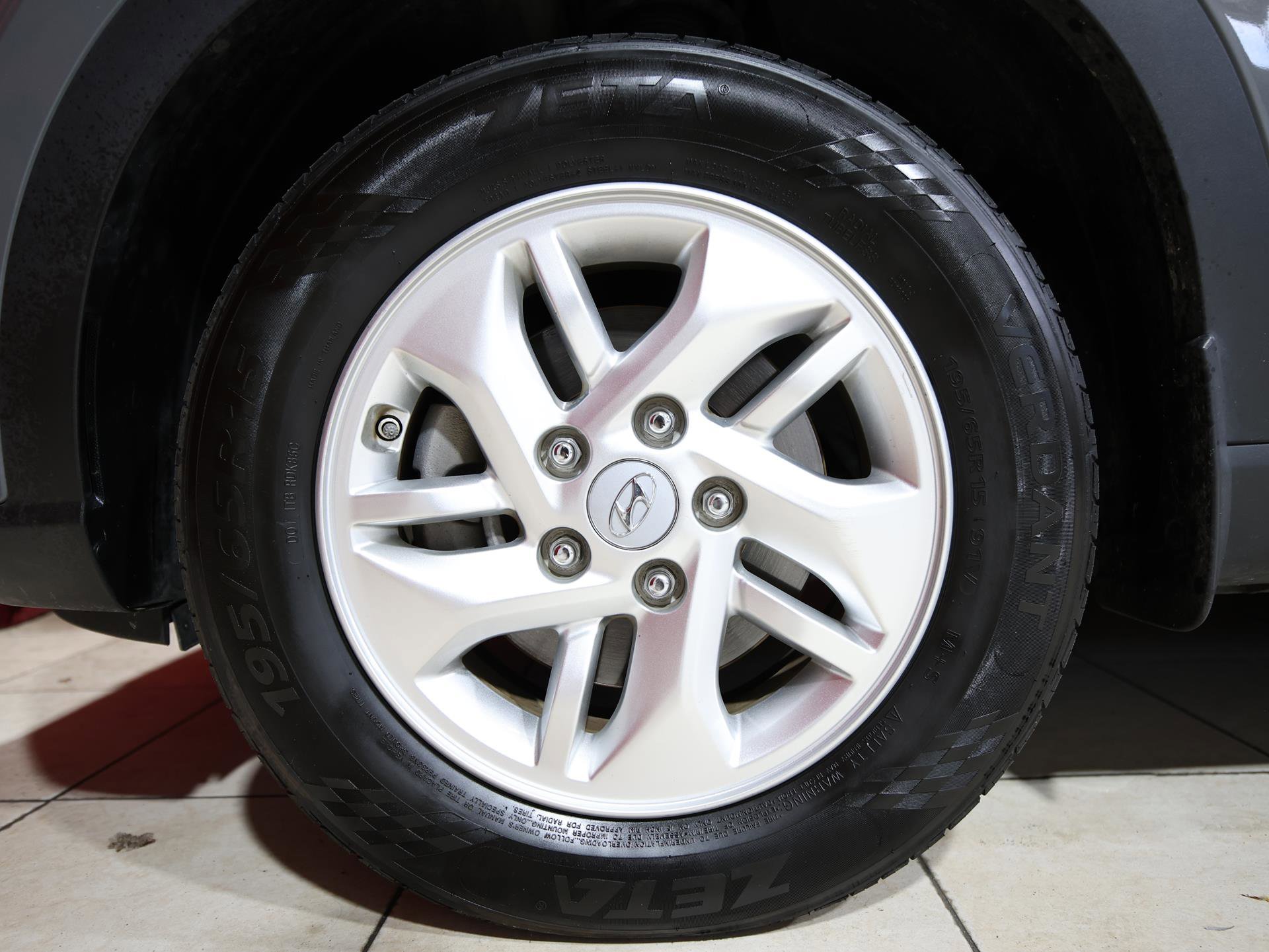 Used 2020 Hyundai Venue SEL w/ Convenience Package image 7