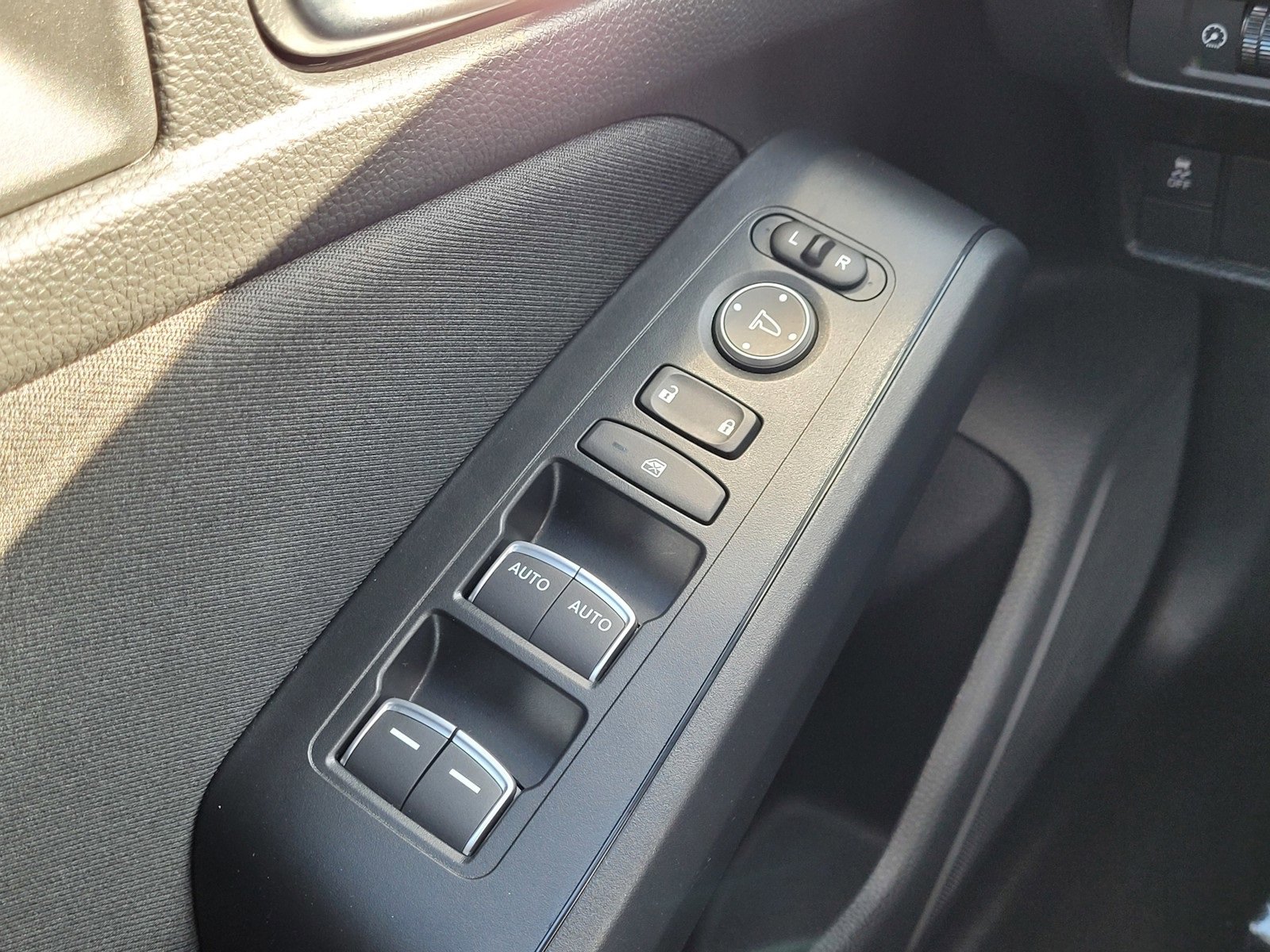 Certified 2025 Honda Civic Sport image 16