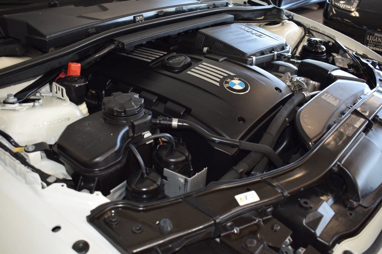 Used 2013 BMW 335is Convertible image 31