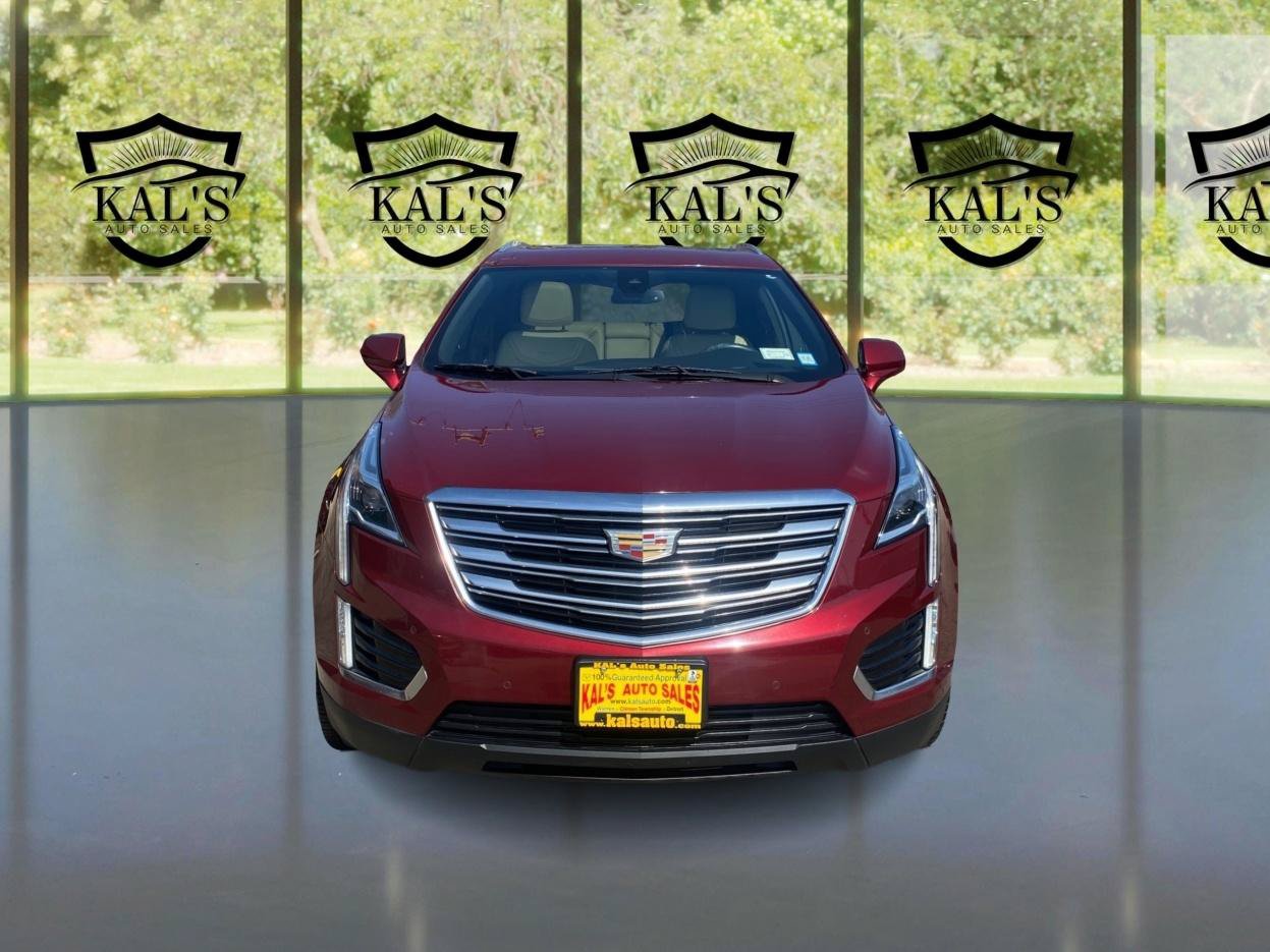 Used 2017 Cadillac XT5 Premium Luxury AWD/4WD image 2