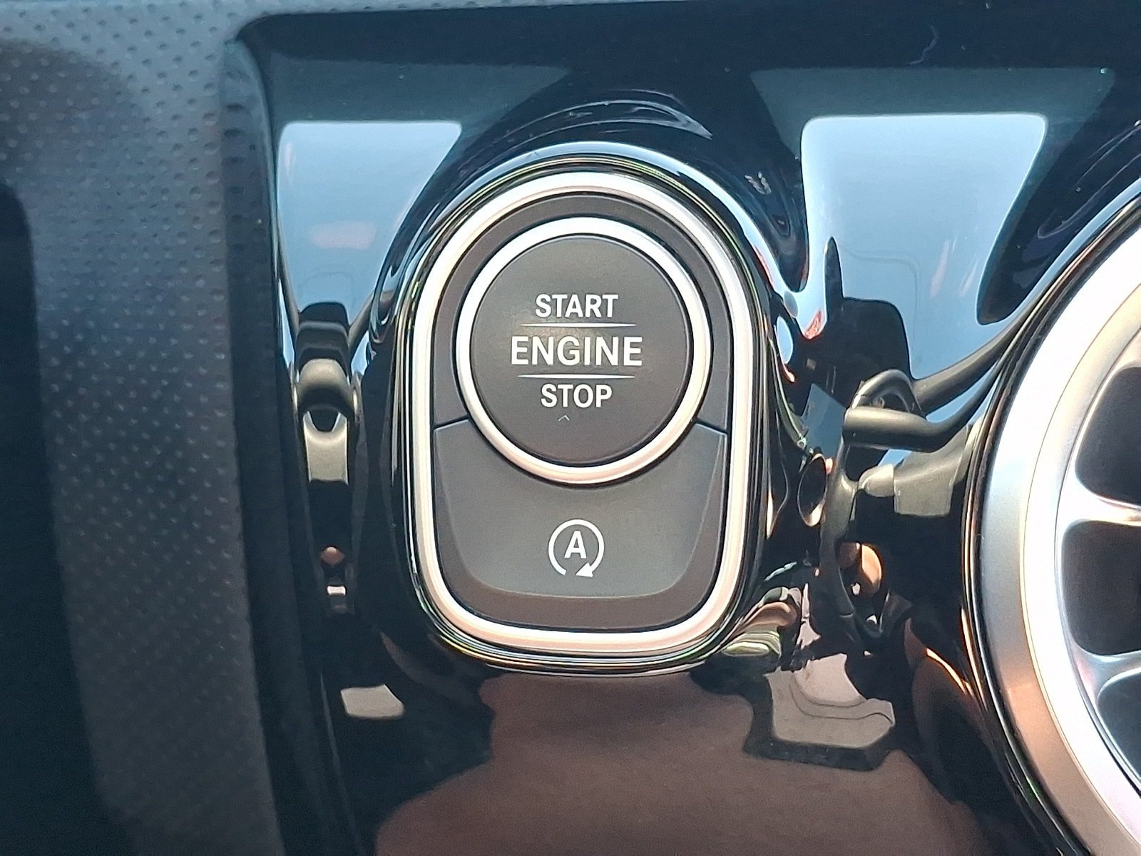 Used 2025 Mercedes-Benz CLA 250 4MATIC image 23