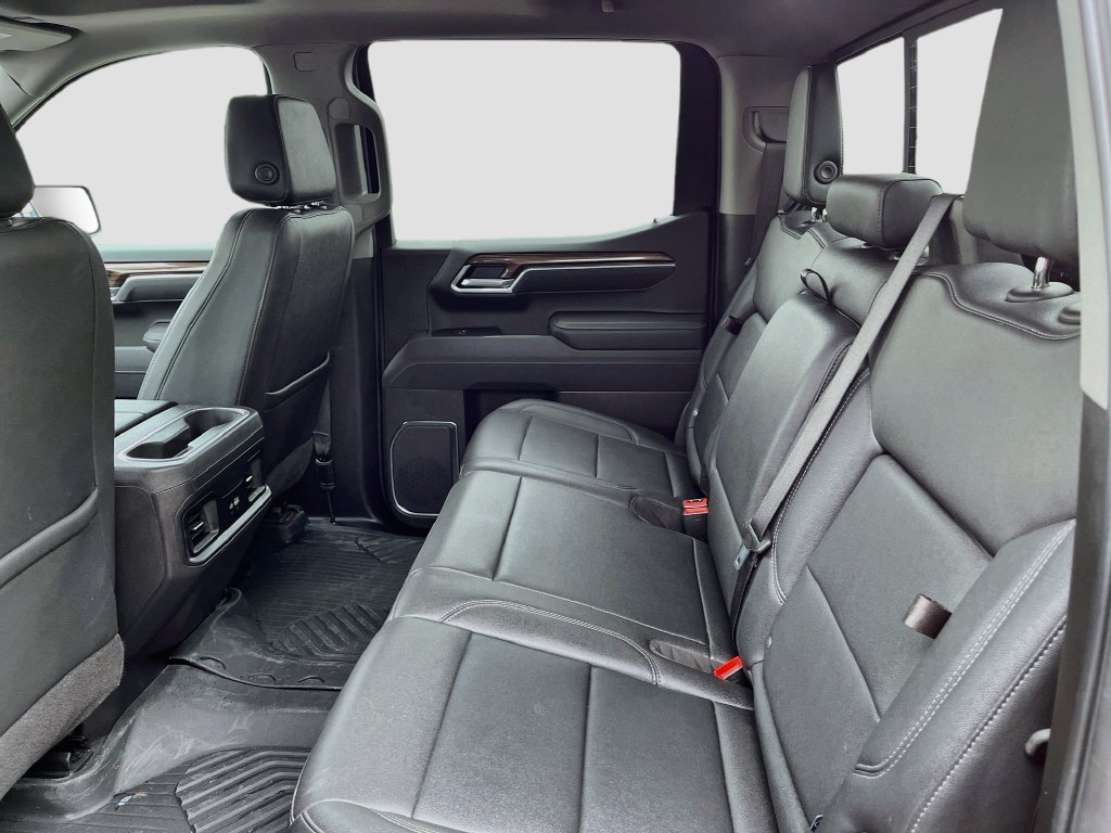 Used 2026 Chevrolet Silverado 1500 LT Trail Boss w/ LT Trail Boss Premium Package AWD/4WD image 26