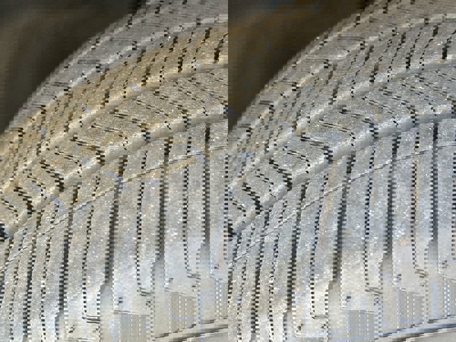 Used 2025 Chevrolet Traverse LT image 12