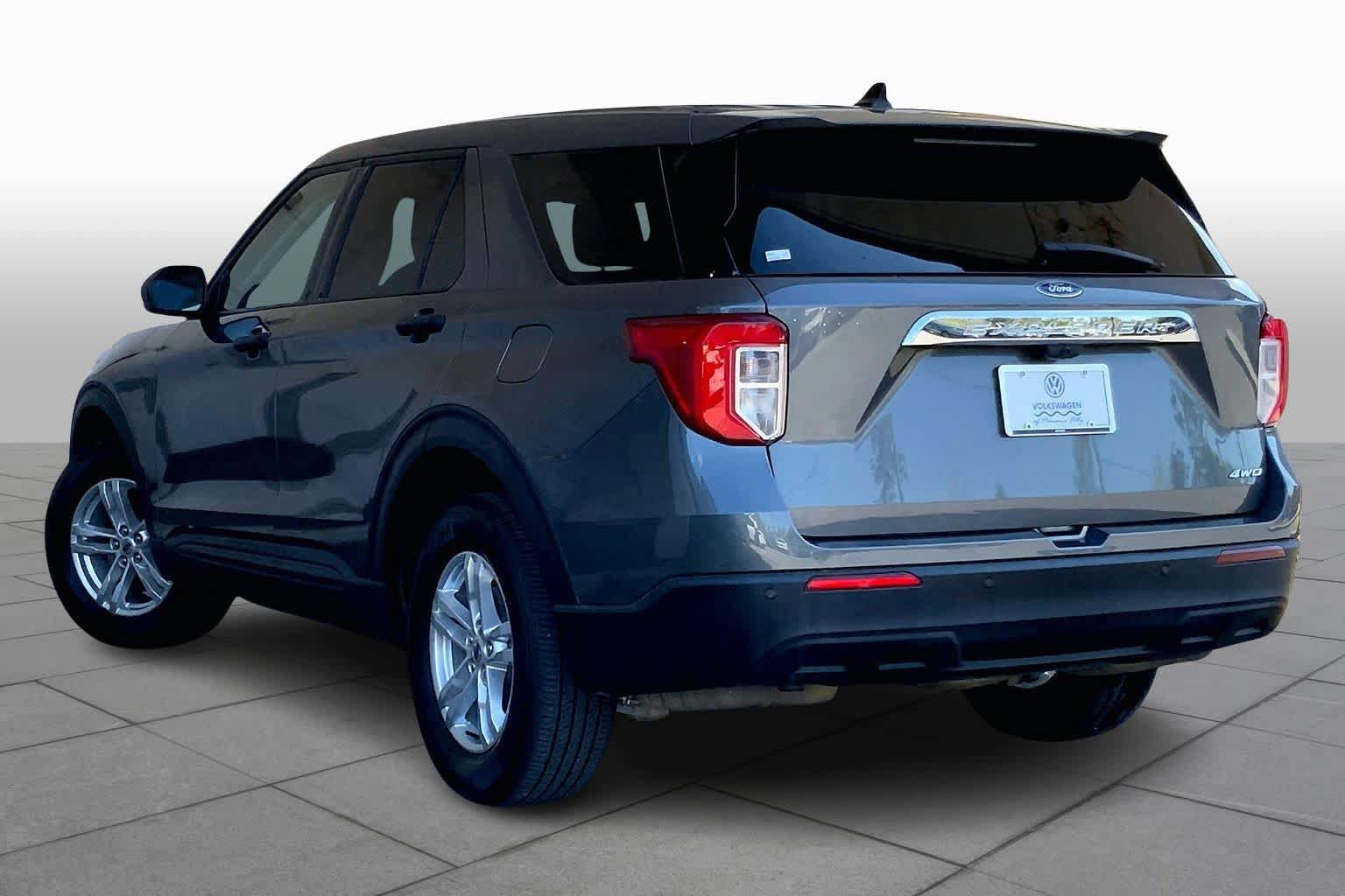 Used 2023 Ford Explorer 4WD image 12