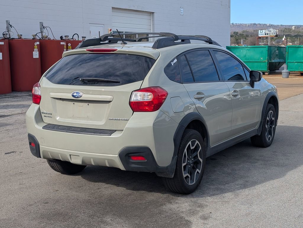 Used 2017 Subaru Crosstrek 2.0i Premium w/ Popular Package #2 image 3