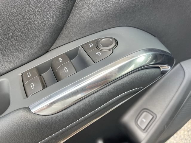 New 2026 Chevrolet Traverse LT w/ Midnight/Sport Edition AWD/4WD image 13