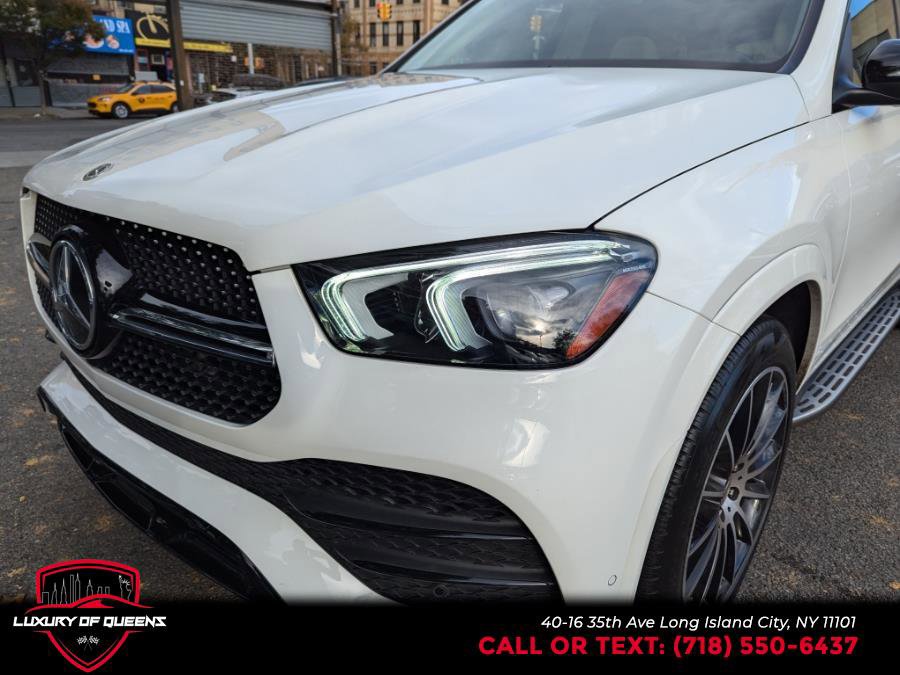Used 2021 Mercedes-Benz GLE 350 w/ AMG Line Exterior image 2