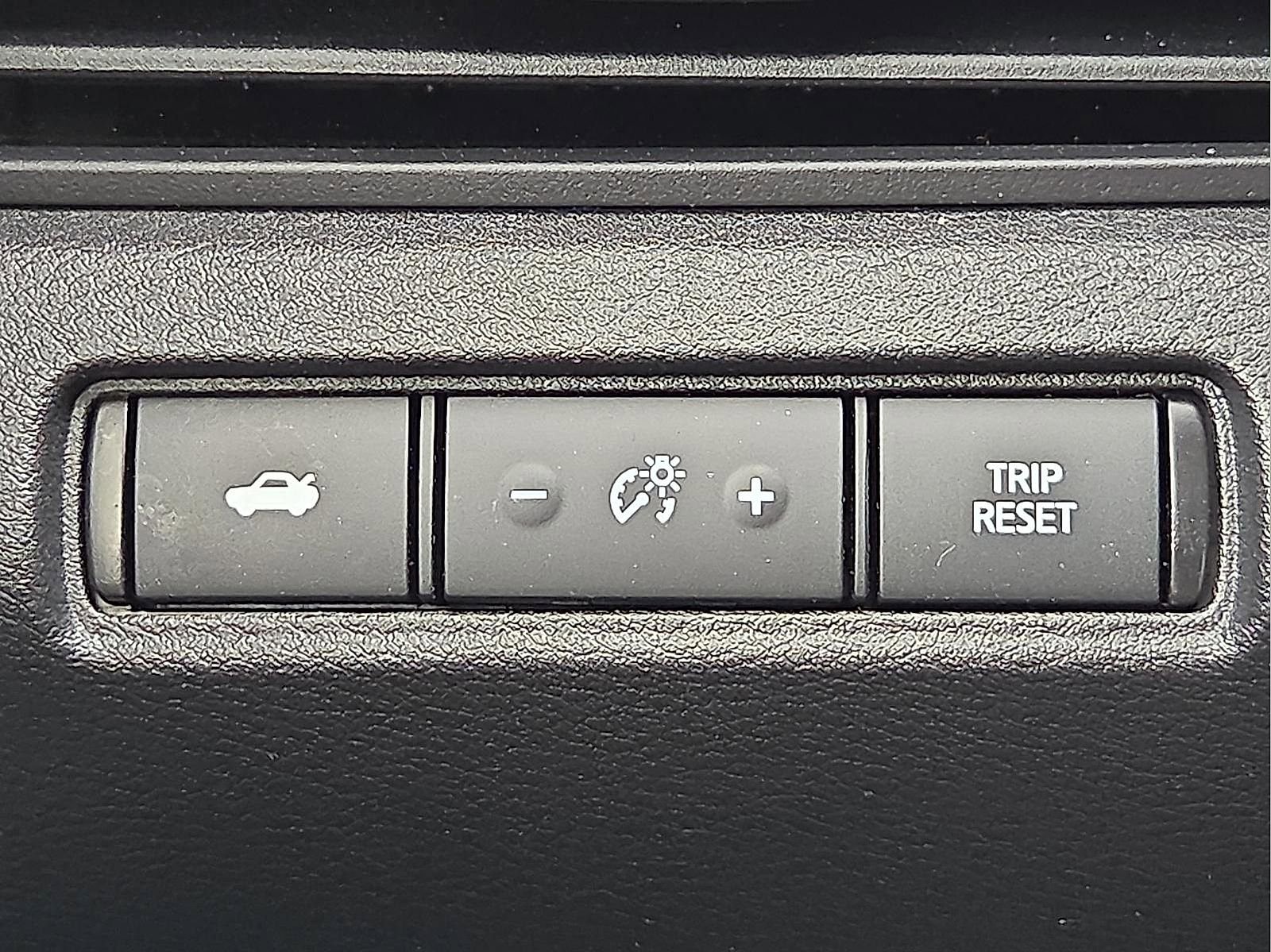 Used 2025 Nissan Altima 2.5 SV FWD image 20