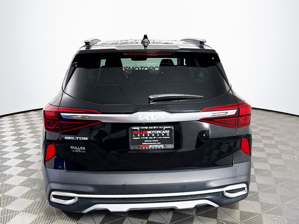 Used 2023 Kia Seltos S w/ Navigation Package image 6