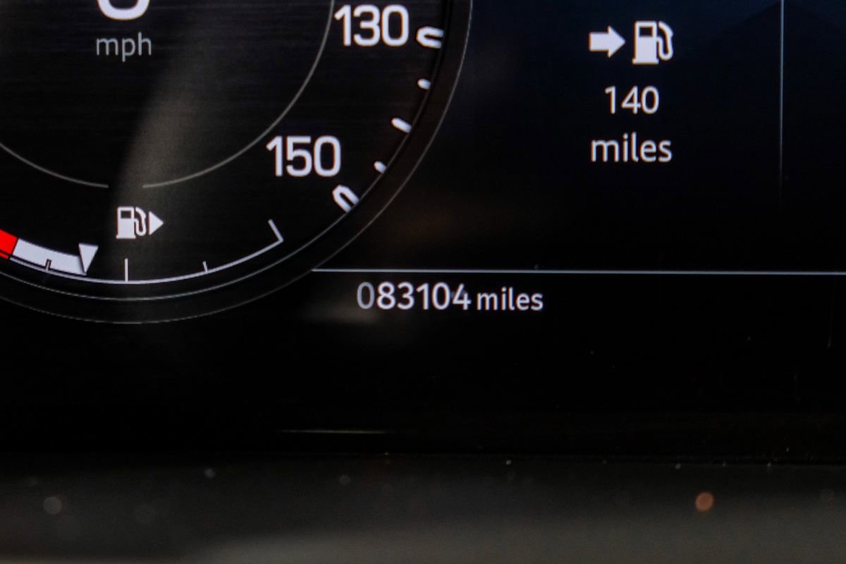 Used 2023 Land Rover Defender 110 X image 21