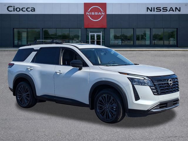 New 2026 Nissan Pathfinder SL w/ SL Premium Package AWD/4WD image 7