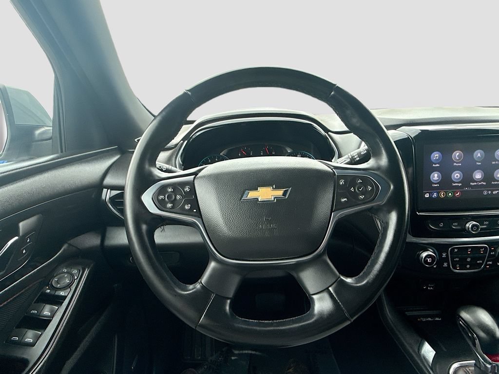 Used 2023 Chevrolet Traverse RS FWD image 11