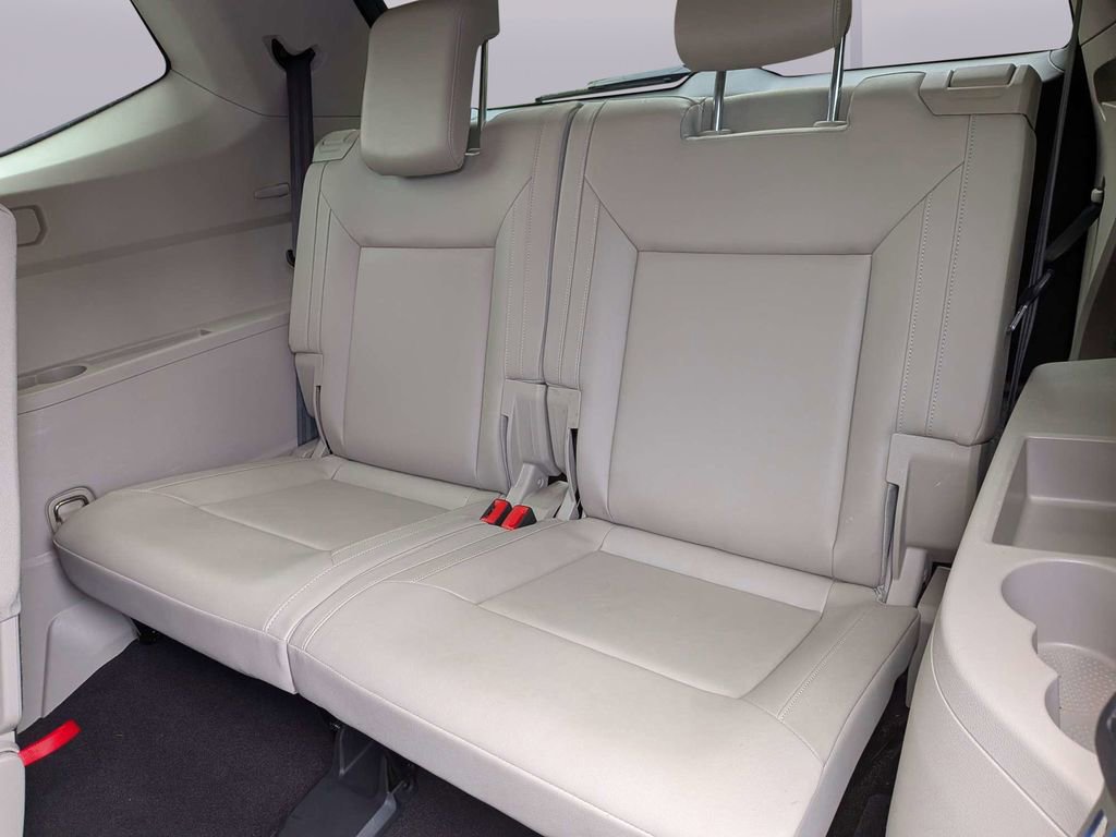 Used 2019 Volkswagen Atlas SE w/ Towing Package FWD image 13