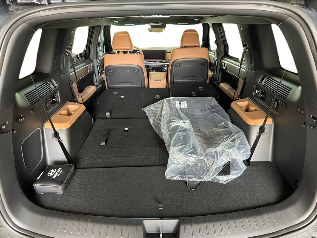 Used 2024 Hyundai Santa Fe Limited image 24