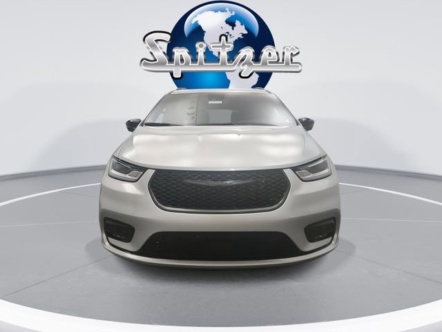 New 2026 Chrysler Pacifica Limited image 4