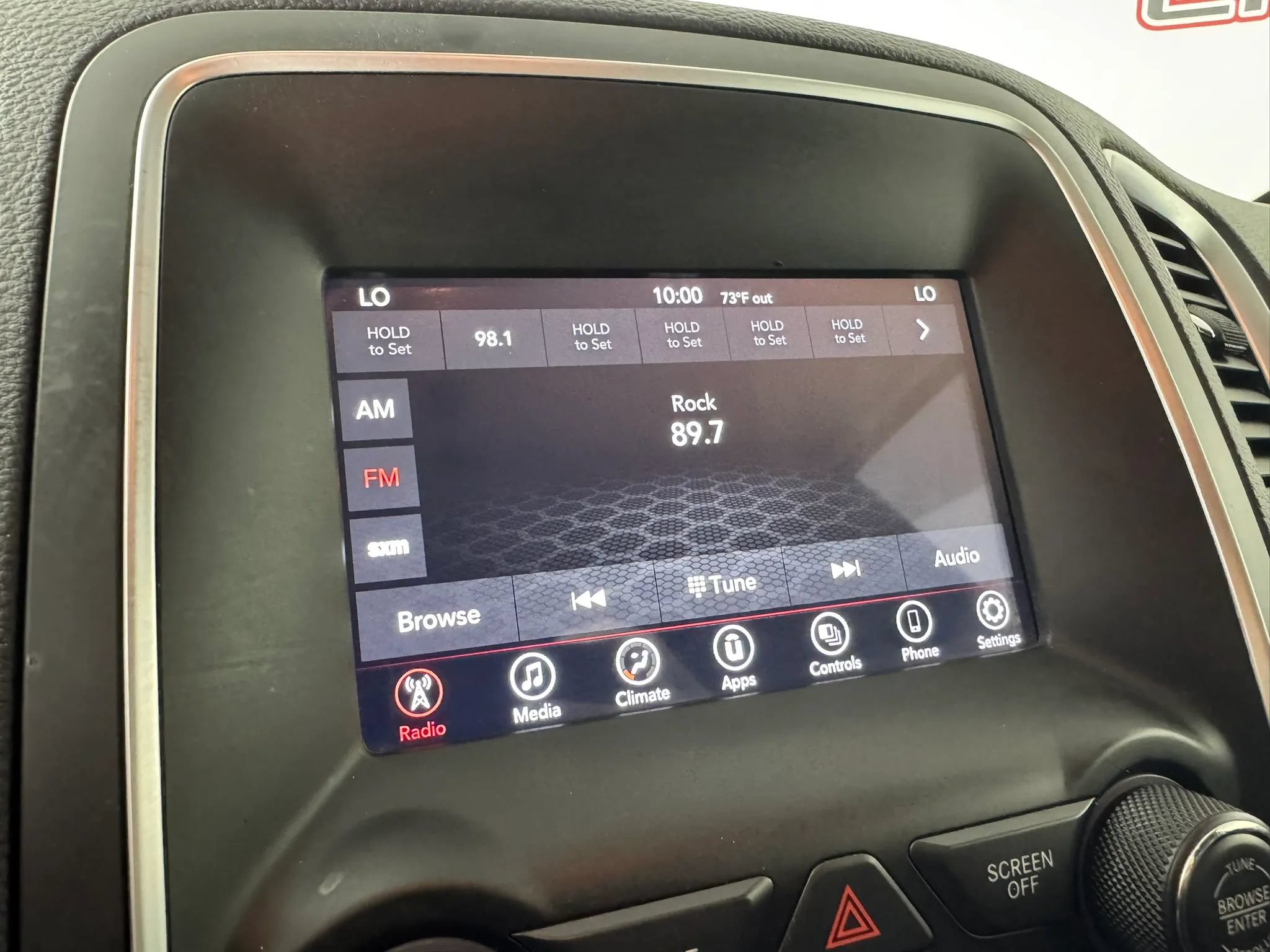 Used 2020 Dodge Durango SXT AWD/4WD image 19