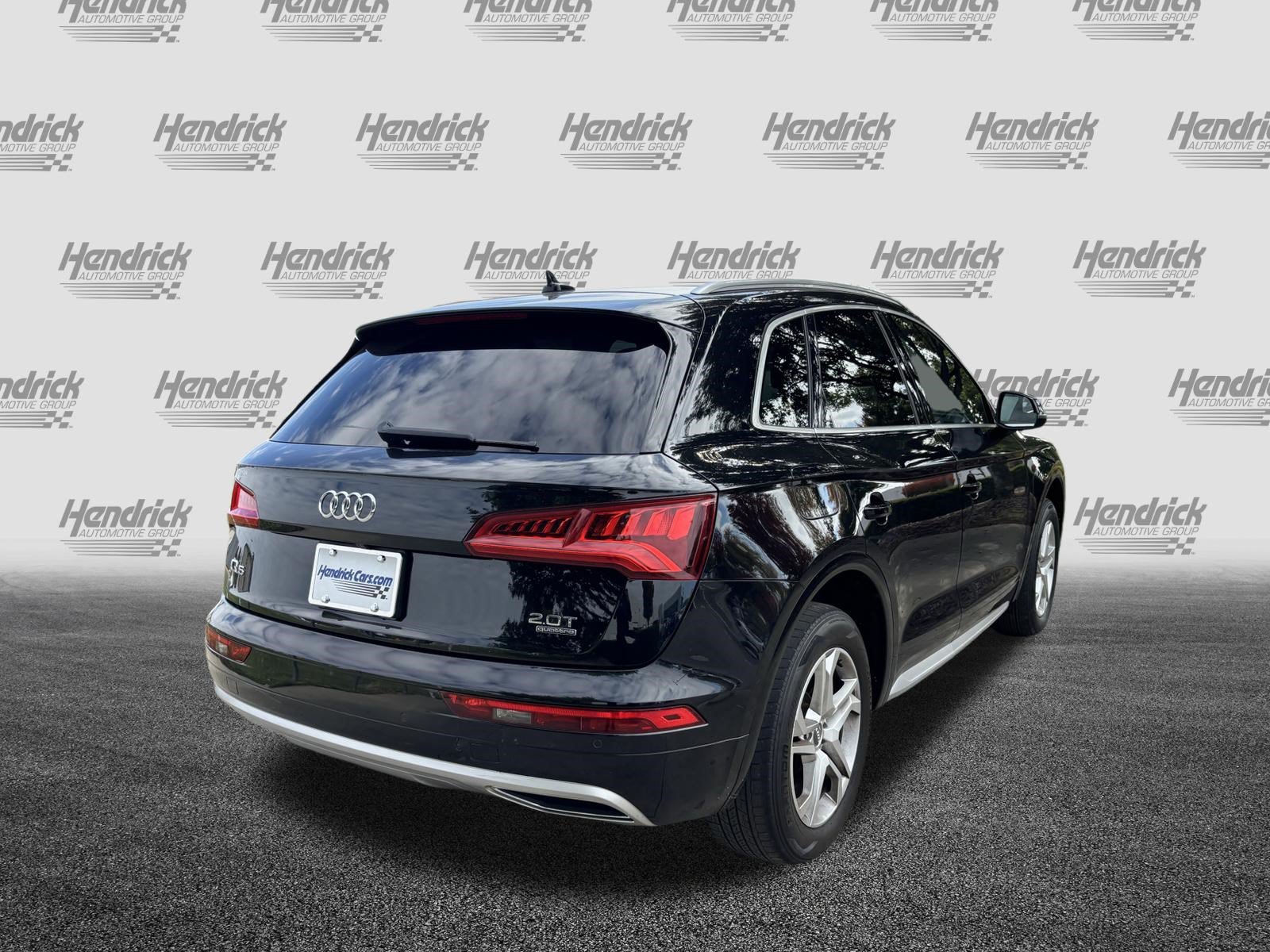Used 2018 Audi Q5 2.0T Premium Plus w/ Premium Plus Package AWD/4WD image 11