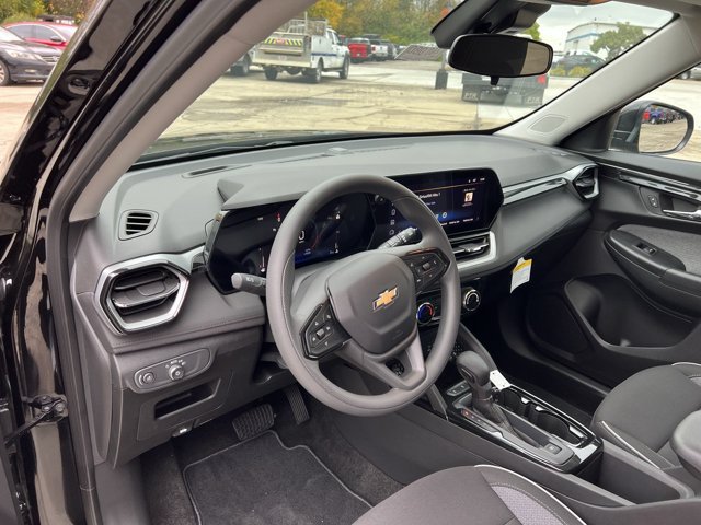 Used 2024 Chevrolet TrailBlazer LT FWD image 10