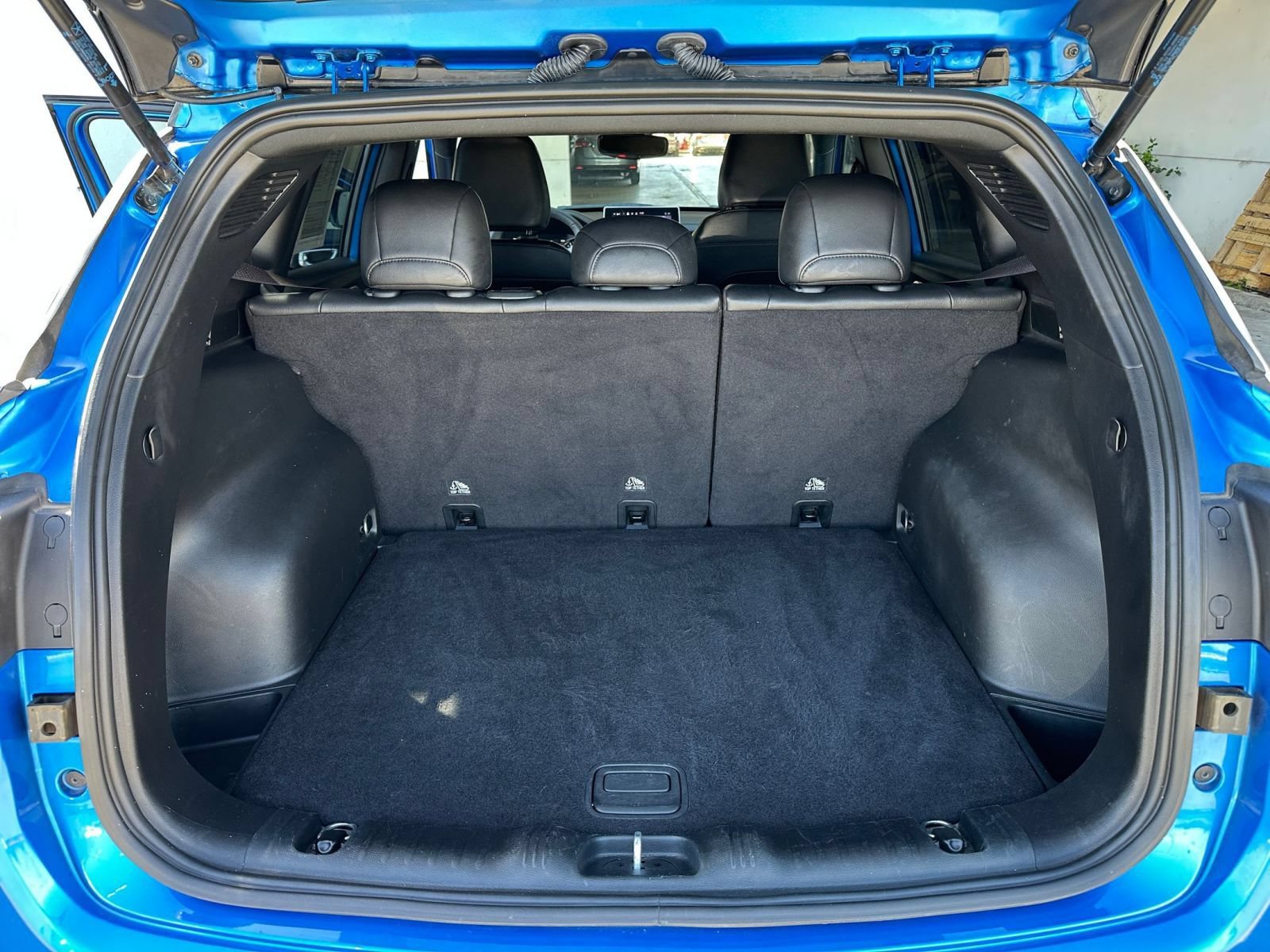 Used 2025 Jeep Compass Limited AWD/4WD image 31