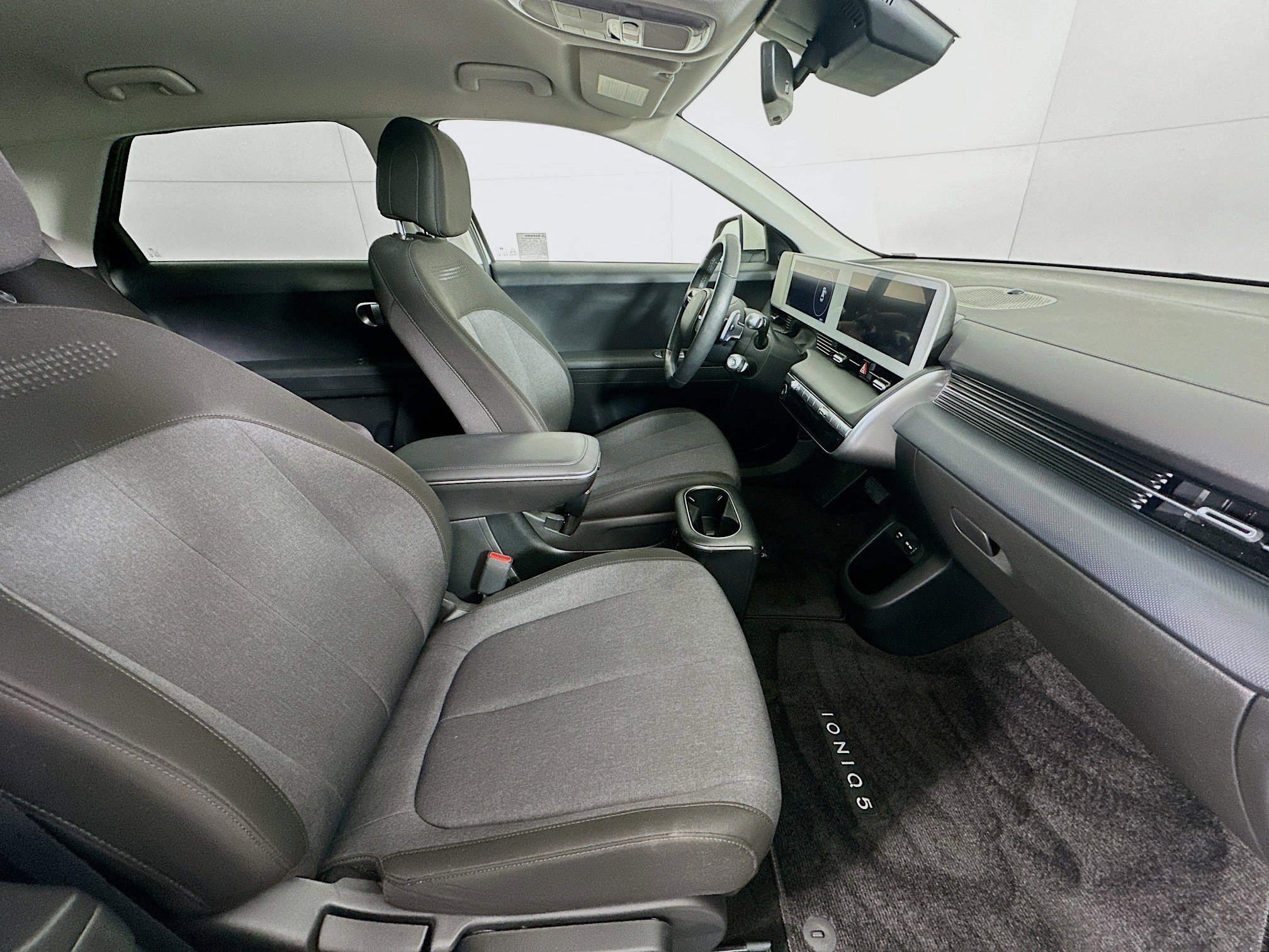 Used 2024 Hyundai Ioniq 5 SEL image 31