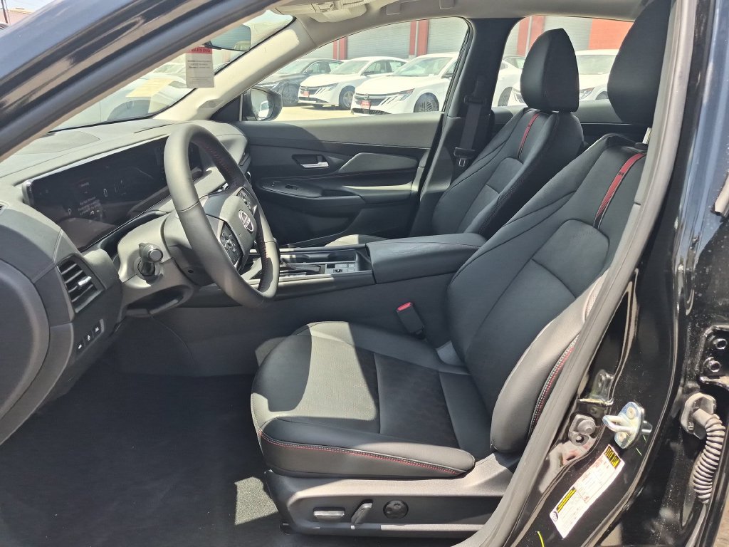 New 2026 Nissan Sentra SR w/ SR Premium Package FWD image 15