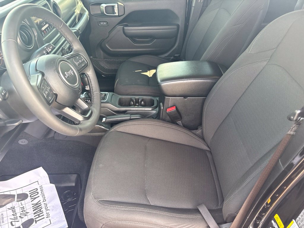 Certified 2023 Jeep Gladiator Sport AWD/4WD image 15