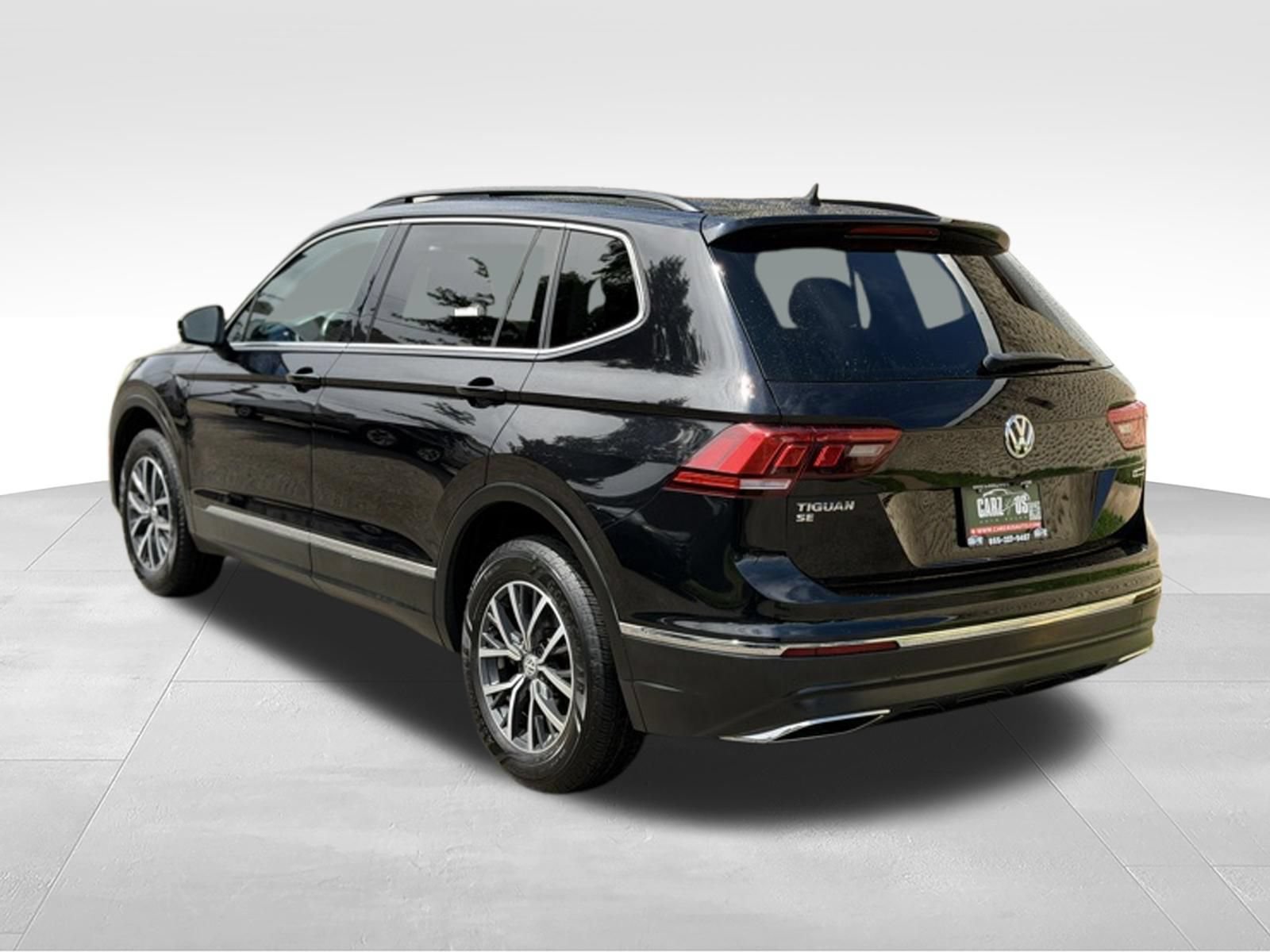 Used 2020 Volkswagen Tiguan SE AWD/4WD image 9