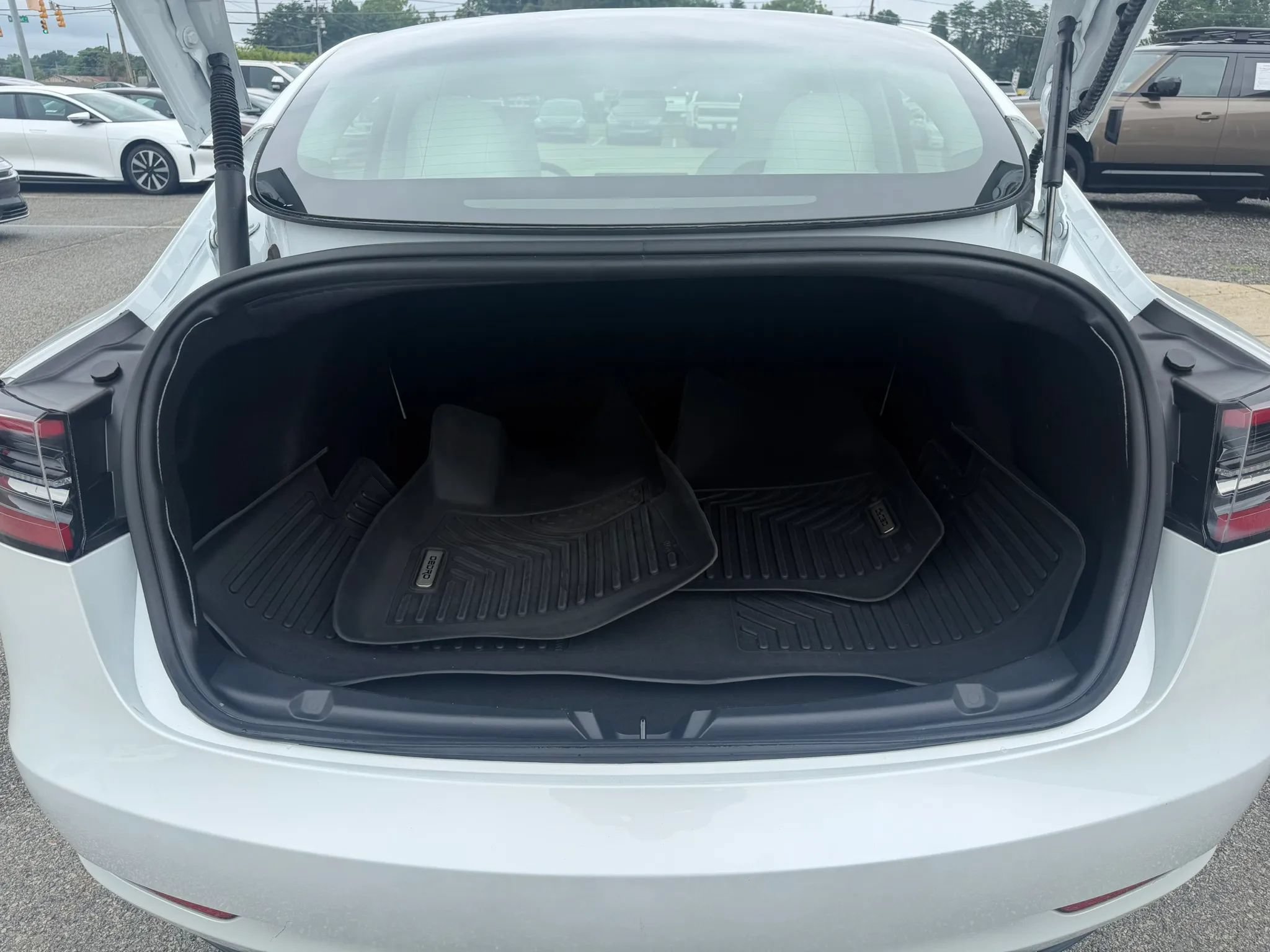 Used 2023 Tesla Model 3 Standard Range RWD image 65